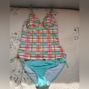 Two piece women’s swimsuit. Never worn. Size 10